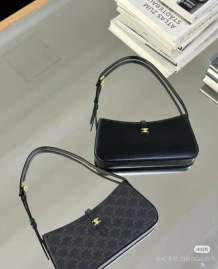Picture of Celine Handbags _SKUfw225666949fw